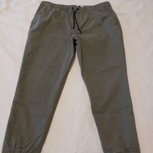 Built-in Flex Modern Jogger